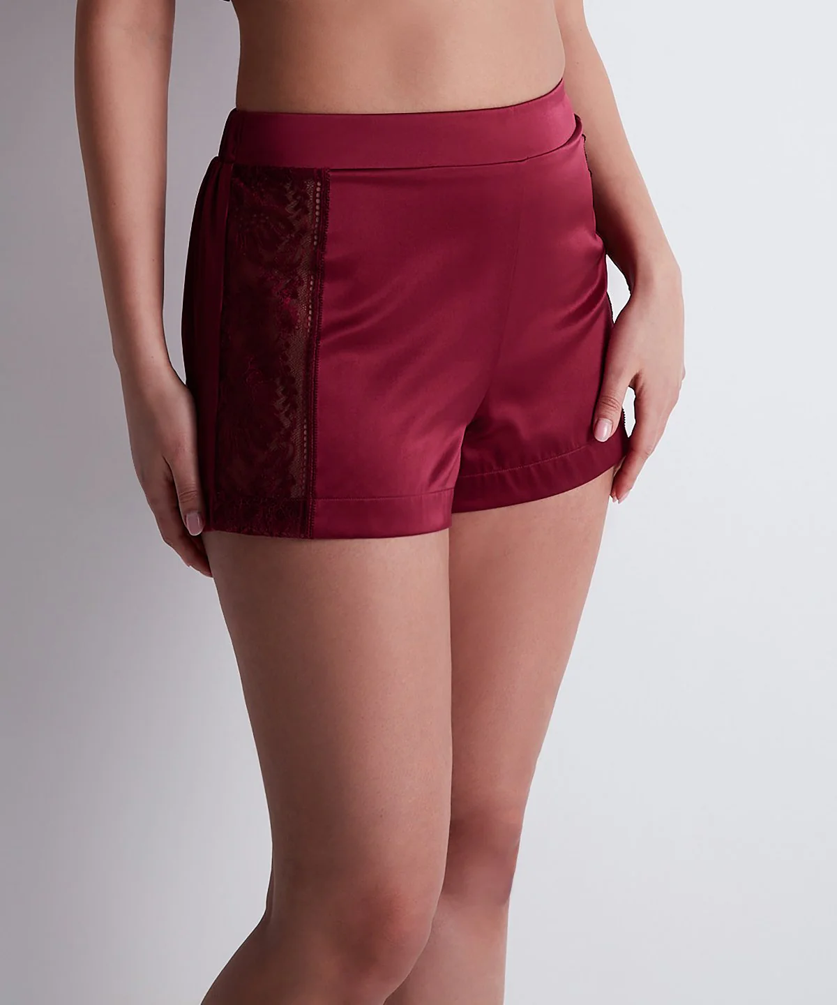 Midnight Whisper Shorty Crimson Red - Image 2