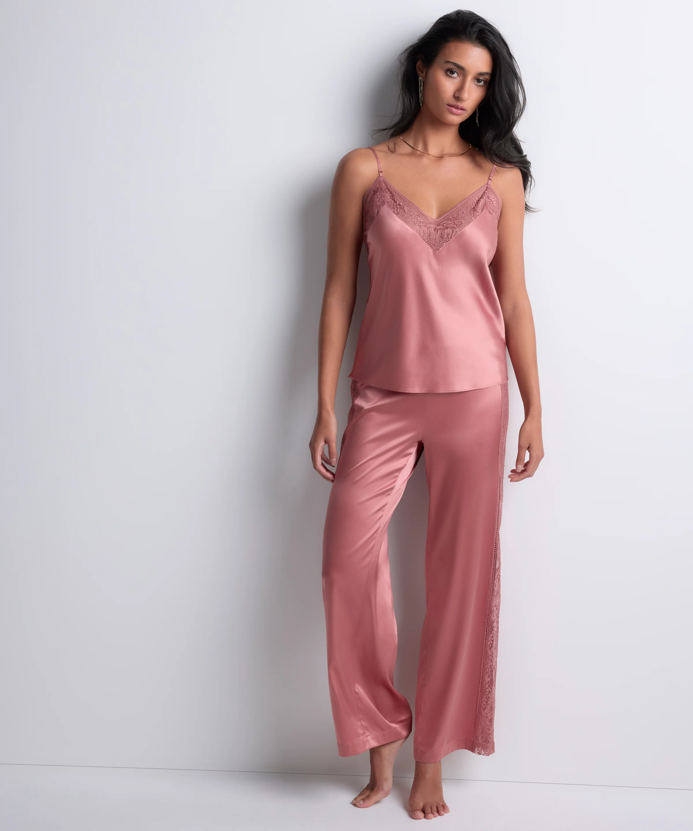 Midnight Whisper Top à fines bretelles Warm Pink - Image 4